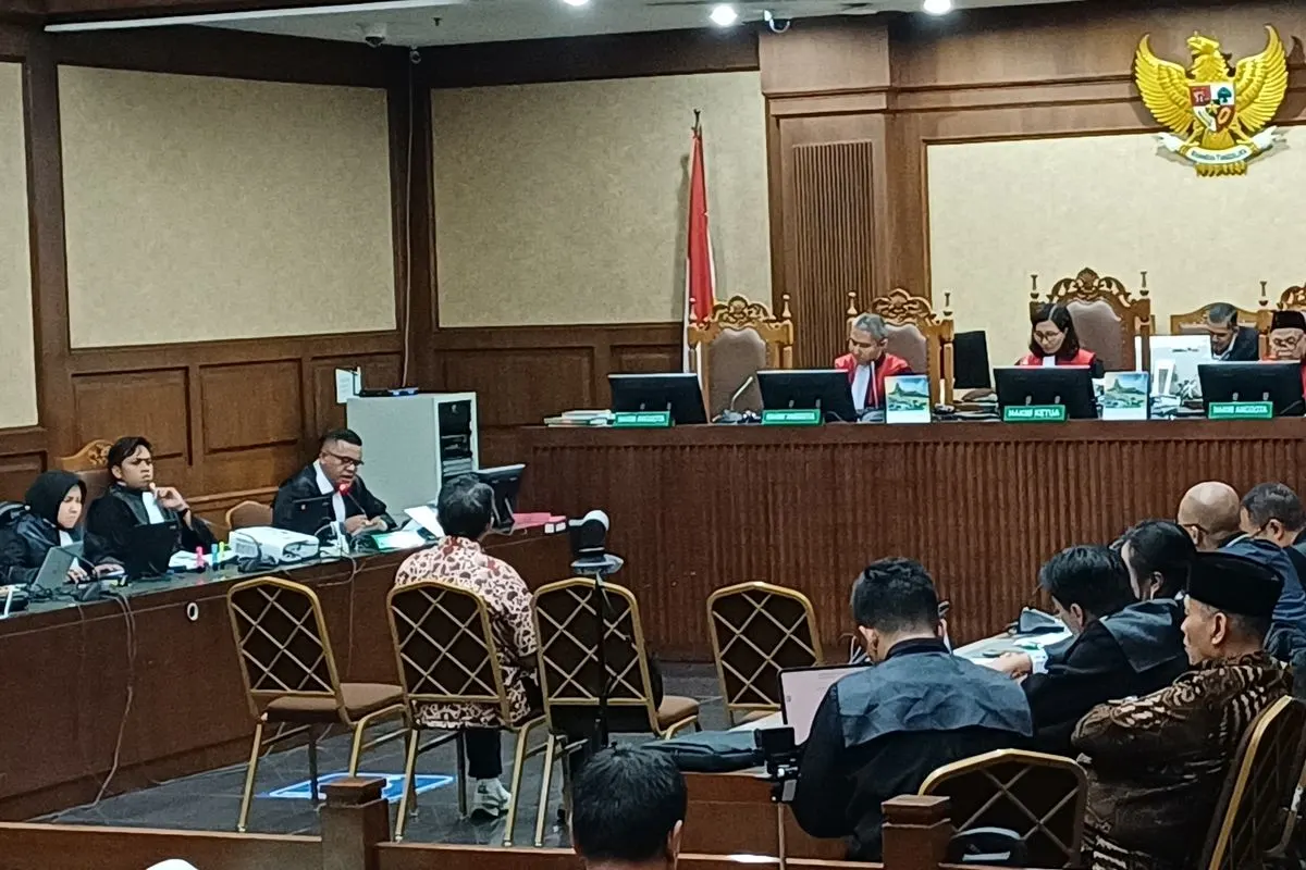 Ahli hukum keuangan negara Syakran Rudi saat dihadirkan oleh jaksa Komisi Pemberantasan Korupsi (KPK) sebagai ahli dalam sidang dugaan korupsi pengelolaan kuota haji tambahan 2023–2024 dengan terdakwa mantan Menteri Agama Yaqut Cholil Qoumas dkk di PN Tipikor Jakarta, Senin (26/10/2026).